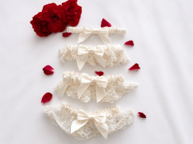 Set of 4 Ivory Garters